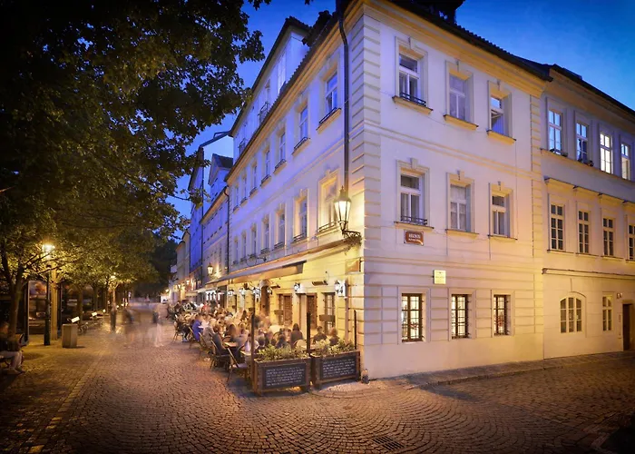Hotel At The Golden Scissors Praag